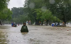 Miền Trung mưa to đến 30/10, lũ đặc biệt lớn trên các sông ở Huế, Đà Nẵng