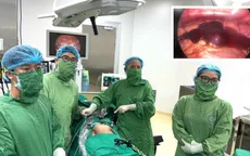 Giữ lại mầm sống trong tử cung sau ca song thai khác vị trí hiếm gặp