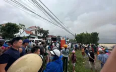 Lật ghe chở 9 người đi đám tang ở Đà Nẵng, 1 người mất tích