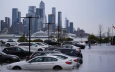 Trận mưa kỷ lục trút xuống New York khiến 2 người thiệt mạng và nhiều chuyến bay hoãn hủy