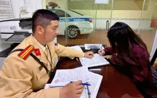 Hà Nội: Phạt 19 triệu nữ tài xế ô tô đi ngược chiều trên đường Võ Chí Công