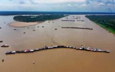 Brazil phá dỡ hàng trăm tàu nạo vét vàng trái phép ở Amazon