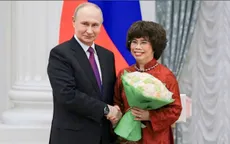 Tổng thống Nga Vladimir Putin trao Huân chương Hữu nghị cho Anh hùng Lao động Thái Hương