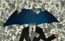 Tổng thống Trump âm thầm giảm hàng trăm tỷ USD tiền thuế cho giới siêu giàu