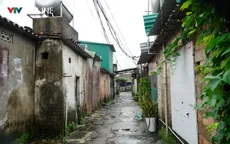 Nghệ An: Hàng chục hộ gia đình sống trong khu tập thể cũ nát, xuống cấp nghiêm trọng