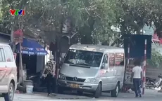 Xe hợp đồng lách luật lấn át xe khách tuyến cố định
