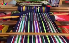 Thăm làng dệt thổ cẩm truyền thống của người K’Ho