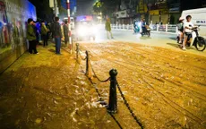 Công an Hà Nội truy tìm ô tô tải làm đổ bùn nhão trên phố Tôn Đức Thắng