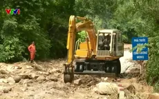 Nỗ lực tiếp cận điểm sạt lở trên đèo Khánh Sơn
