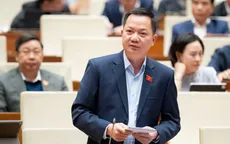 “Không thể nói tiết kiệm mà xếp hàng từ 3 giờ sáng để mua vàng”