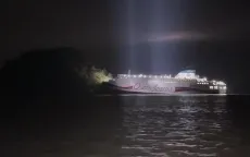 Hàn Quốc giải cứu 267 người trên phà mắc cạn