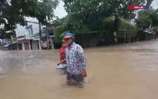 Trực thăng và lực lượng cứu hộ tiếp tế lương thực cho hàng nghìn hộ dân tại Đắk Lắk