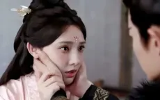 Nữ diễn viên khóc trượt kính áp tròng vẫn tiếp tục diễn