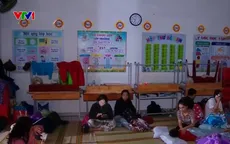 Đề phòng nước dâng trở lại, hơn 10.000 hộ dân vùng lũ Khánh Hòa đi tránh trú