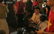 “Đi cứu trợ là cách tôi trả ơn cuộc đời” – Những tấm lòng thầm lặng hướng về miền Trung