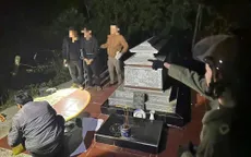 Giấu hàng ngàn viên ma túy trong nghĩa trang