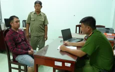 Dùng dao đâm “tình địch” rồi chở bạn gái bỏ trốn