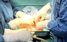 Bé gái phải cắt buồng trứng vì u nang xoắn gây hoại tử