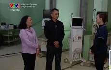 Khi sự sẻ chia làm ấm lòng mỗi người dân vùng lũ