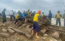 Đường sắt tạm ngừng nhiều đôi tàu SE từ 2-10/12 do hư hỏng sau mưa lũ, thiệt hại hàng chục tỷ đồng 