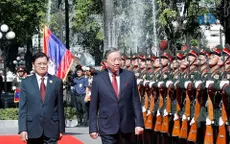 Lễ đón trọng thể Tổng Bí thư Tô Lâm và Phu nhân tại thủ đô Vientiane của Lào