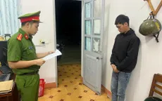 Thanh niên đập phá, dọa đốt nhà vì bị mẹ từ chối cho tiền mua ma túy