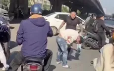 Tạm giữ tài xế đánh người sau va chạm giao thông ở Hà Nội