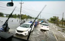 Mưa lớn ở Lâm Đồng, hồ thủy lợi xả lũ khiến hơn 1.000 hộ dân ngập sâu