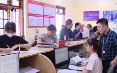 Thuê ngoài ở cấp xã: Giải pháp giảm tải công việc, nâng chất phục vụ người dân