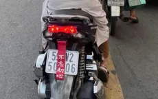 Dùng miếng vải che biển số, 2 phụ nữ ở TP Hồ Chí Minh bị phạt gần 6 triệu đồng