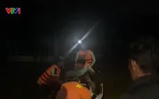 Nước dâng cao gây ngập sâu, Lâm Đồng xuyên đêm đưa 1.500 hộ dân đến nơi an toàn