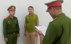 Dùng dao chém người đàn ông khác vì trêu bạn gái mình