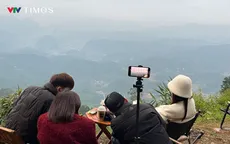 Đón bình minh trên đỉnh Đồn Đèn: Thiên đường săn mây "Chill" nhất Thái Nguyên