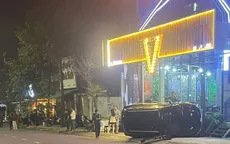 Khởi tố đối tượng lao ô tô lên vỉa hè tông nhiều người