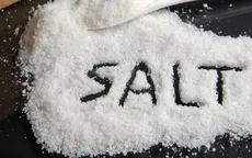Lợi ích của thói quen uống nước muối ấm mỗi sáng