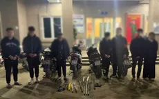 Phát hiện nhóm đối tượng tàng trữ 2 khẩu súng và nhiều dao, kiếm ở Hà Nội