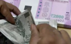 Ấn Độ ngăn đồng nội tệ giảm giá