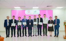 ThS. BS Cao Nguyên trình bày nghiên cứu trẻ hóa da vùng mắt bằng CaHA tại HSAPS 2025