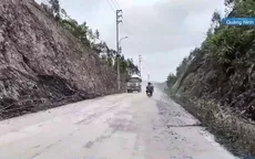 Đường sạt lở từ bão số 3 chưa được khắc phục, xe tải buộc đi vòng qua khu dân cư