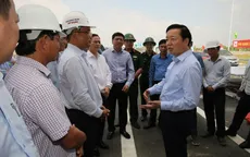 Phó Thủ tướng Trần Hồng Hà thị sát toàn tuyến cao tốc Cần Thơ - Cà Mau trước giờ khánh thành