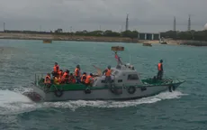 Hải quân tiếp nhận 52 ngư dân gặp nạn trên biển vào đảo Song Tử Tây