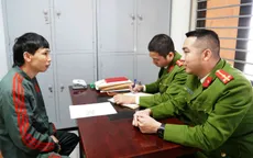 Đối tượng truy nã trốn bên Thái Lan về đầu thú