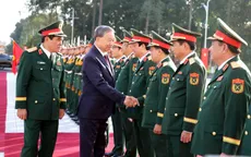 Quân đội nhân dân vững bước dưới cờ Đảng quang vinh