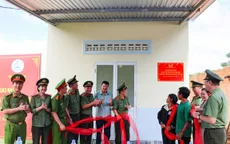 Công an Khánh Hòa “thần tốc” 9 ngày dựng nhà mới cho đồng bào Raglay bị sạt lở