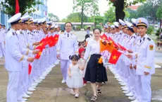 Hơn 1.500 giáo viên, học sinh Khánh Hòa trải nghiệm làm chiến sĩ Hải quân