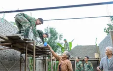 Đặc công hóa “thợ hồ”, dựng 18 mái ấm cho dân ở rốn lũ Hòa Thịnh