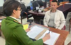 Tạm giữ hình sự tài xế trong vụ lật ô tô ở Ngã Tư Sở (Hà Nội)