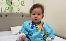 Cô bé 9 tháng tuổi mắc tim bẩm sinh được ra viện