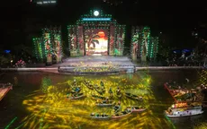 “Cần Thơ - Sắc màu sông nước” biến không gian quen thuộc thành đại tiệc thị giác