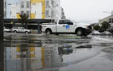 Mưa lớn và thủy triều dâng gây ngập lụt nghiêm trọng ở California (Mỹ)